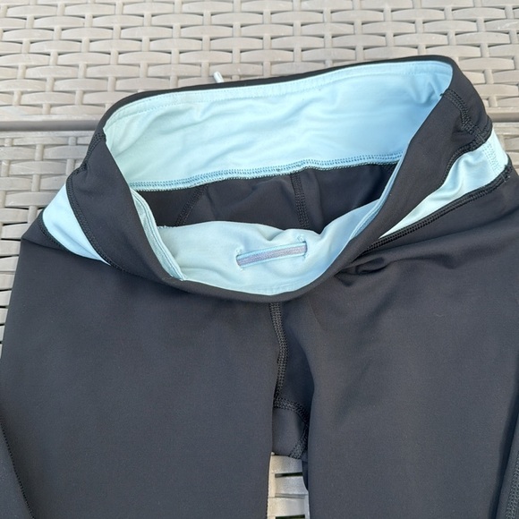 Women Black and Light Blue Leggings - Picture 3 of 6